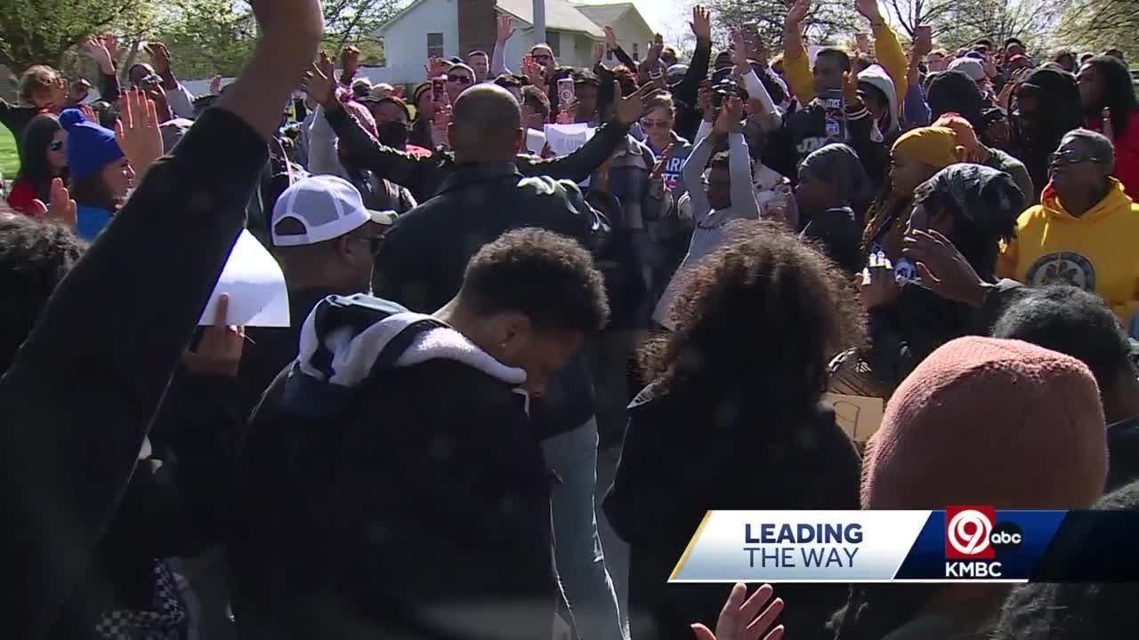 'We are praying for healing,' Hundreds march in support of 16-year-old boy shot after knoc
