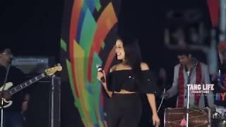 Neha Kakkar live GALI GALI || New Punjabi song