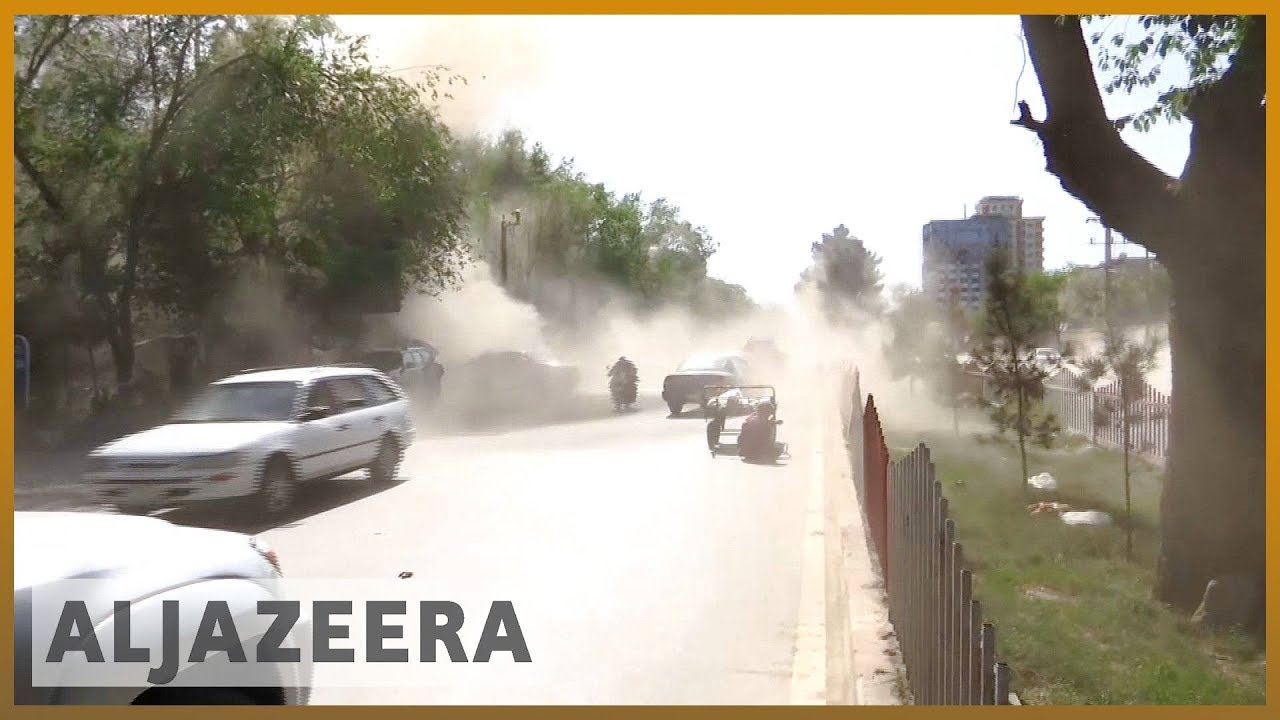 🇦🇫 تفجيران انتحاريان متزامنان لتنظيم داعش يسفران عن مقتل 29 شخصاً في وسط كابول | الجزيرة الإنجليزية
