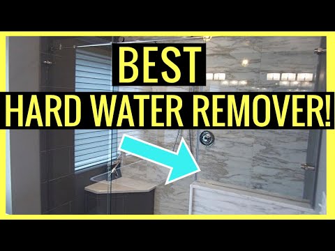 Cleaning guru shares simple hack that keeps water marks off shower doors