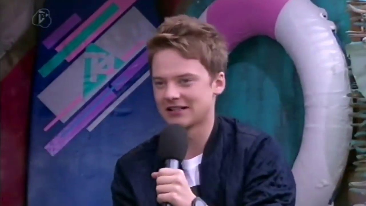 T4 on E4 -  T4 On The Beach Preshow -  live links  -  1 July, 2012