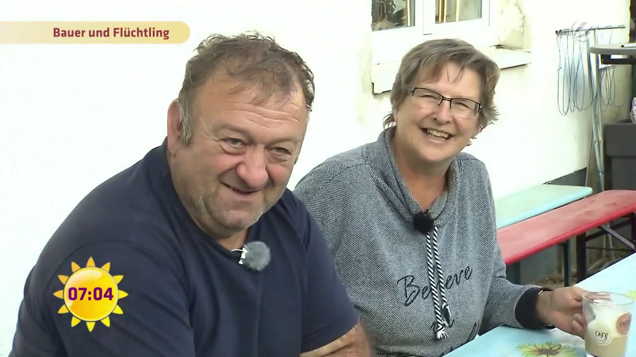 Fluchtling Aufm Bauernhof Die Geschichte Vom Fluchtling Saidu Sat 1 Fruhstucksfernsehen Youtube