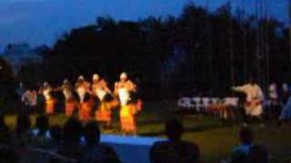 Uganda - Nile Hotel - Ugandan Dance (09/2003)