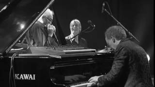 I do it for your love Toots Thielemans Live