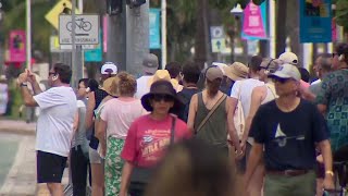 Miami Beach implements weekend curfew amid spring break crowds