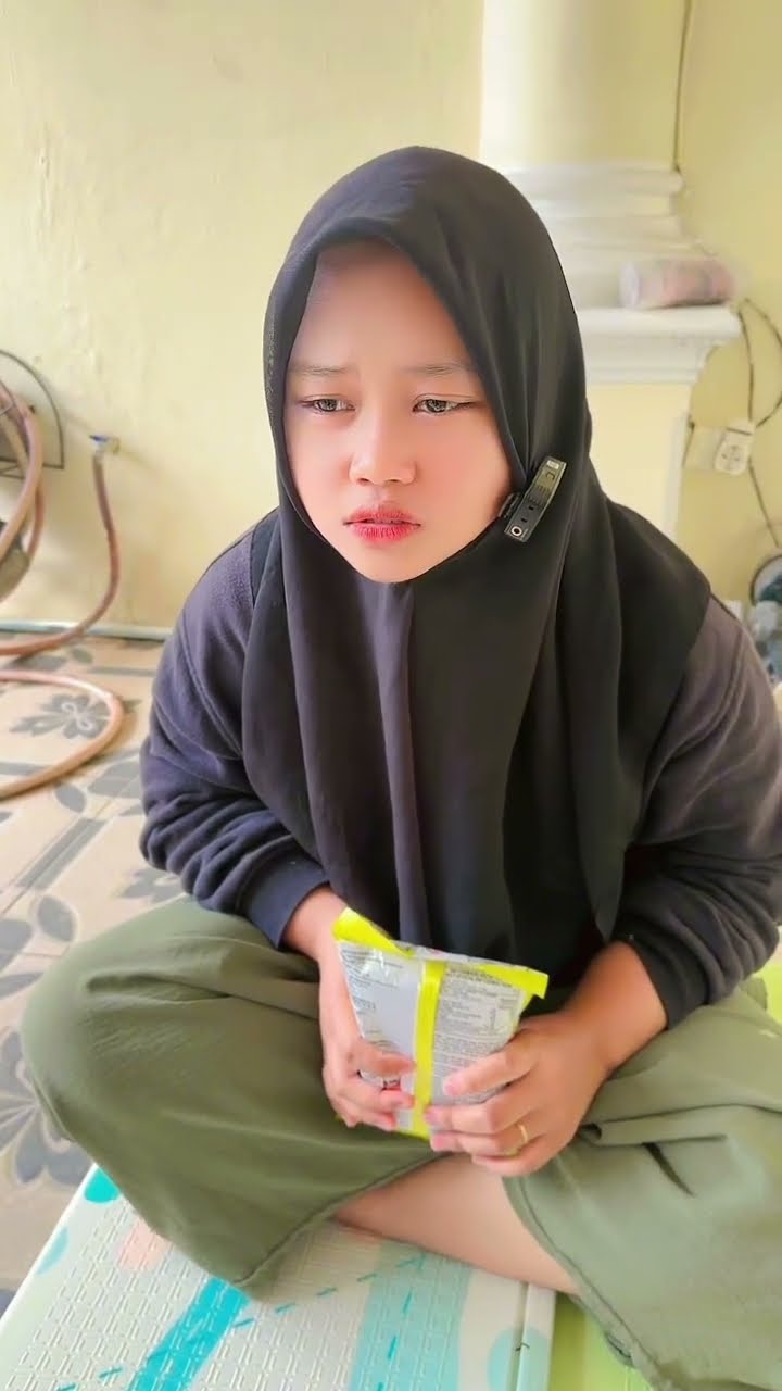 SAYANGI TEMAN DAN SAUDARAMU
