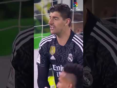Courtois always appears! ⛔ ✊🏻  #shorts #laligasantander #realmadrid #realbetis