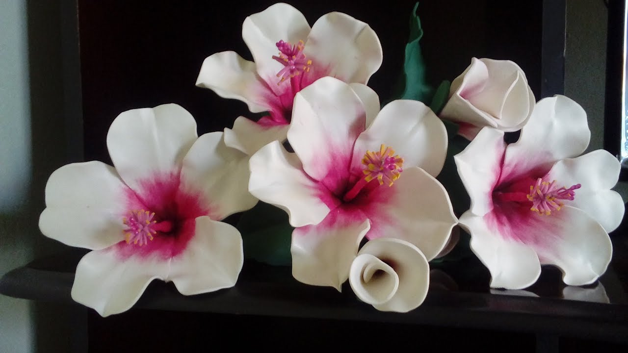 HIBISCO (no Frizador da Rosa Serenata) - thptnganamst.edu.vn | Diy flores, Flores  artesanato, Flores de argila