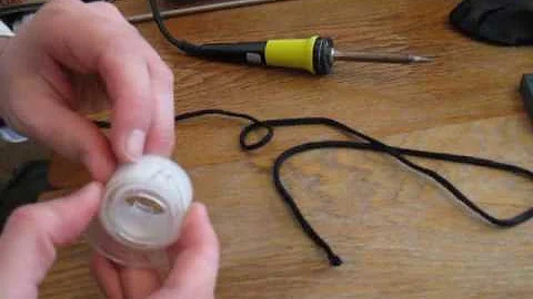 how to replace shoelaces