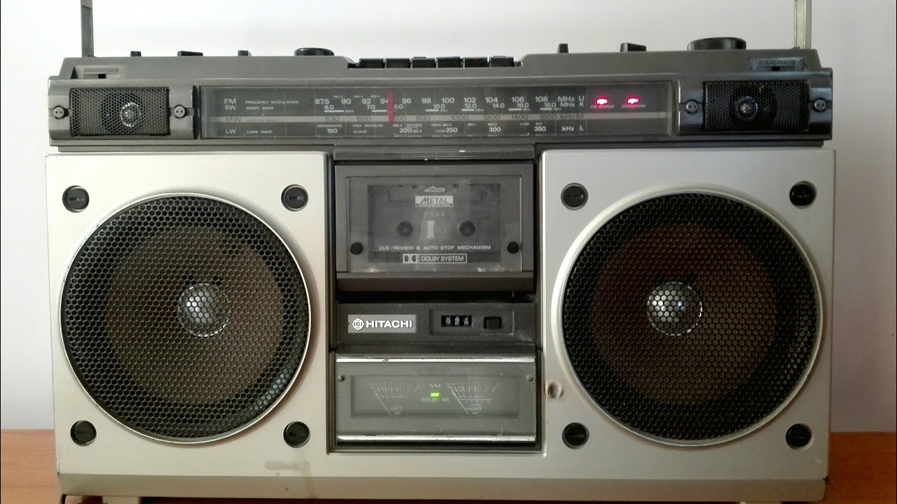 HITACHI MODEL NO TRK-8200EZ FM/SW/MW/LW STEREO RADIO CASSETTE REC