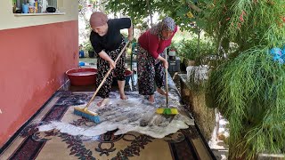 Bayram Temizliği Halı Yıkamak Bizim İşimiz Annemin Köy Evi Temizliği