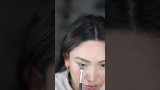 Maquillaje en tonos verde oliva para otoño #makeup #makeuptutorial