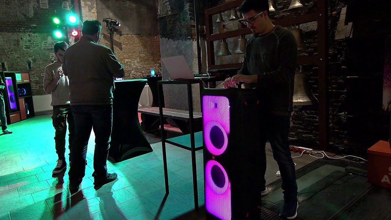 JBL PARTYBOX 1000: GREAT DJ PAD PERFORMACE! 