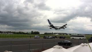 Airbus A380 Le Bourget 2013  landing