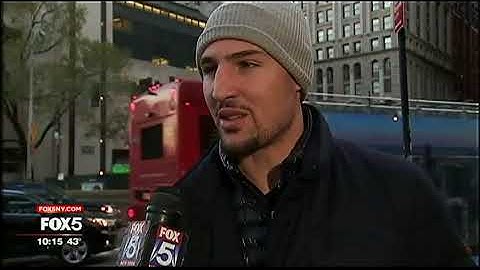 Klay Thompson gives interview on scaffolding.