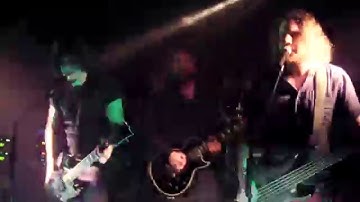 PERTNESS - Invisible Chains - (HQ sound live)