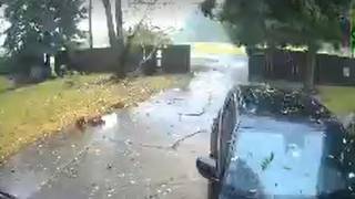 Strong winds cause damage in Groves