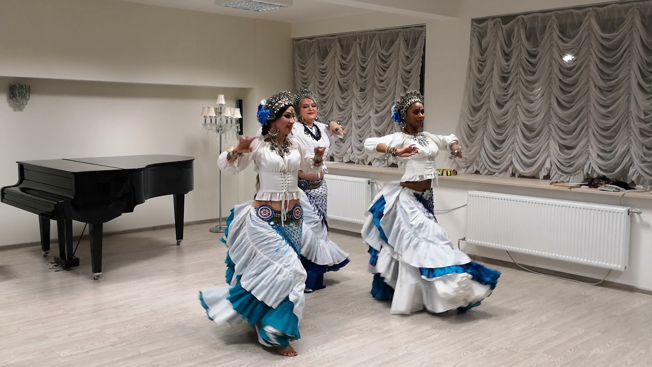 Потолок Ледяной // AuraTribe  // TribalTanssiKeskus // FatChanceBellyDance®Style