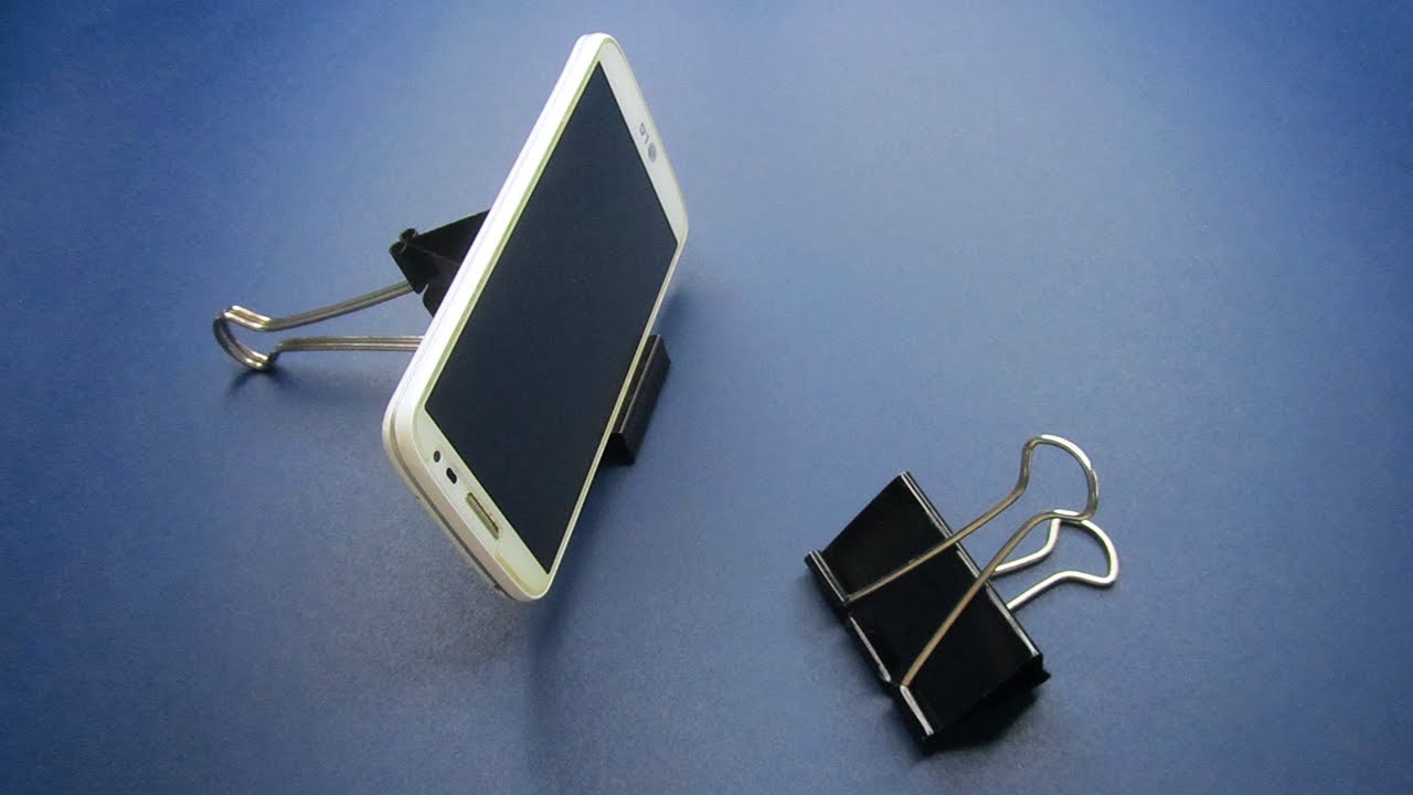 DIY Phone Stand: binder clip hack. How to make a homemade phone stand ...