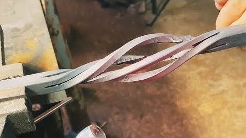 Forging Basket Twist Fire Poker