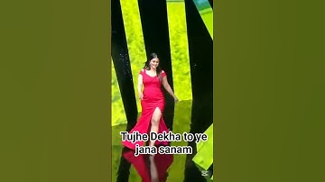 Tujhe Dekha to ye jana sanam 🥰 SRK kajol #srk #shortsvideo #trending