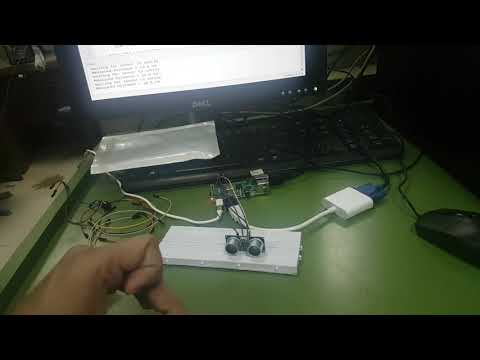 Distance Sensor Live  reading on Thonny python.