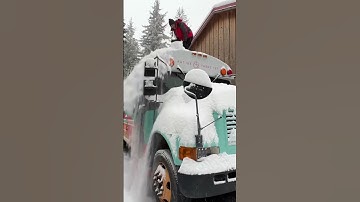 😲 Alaska in a #skoolie 🥶 #buslife #shortsviral #ontheroad #alaska #buslifeadventure #skoolielife