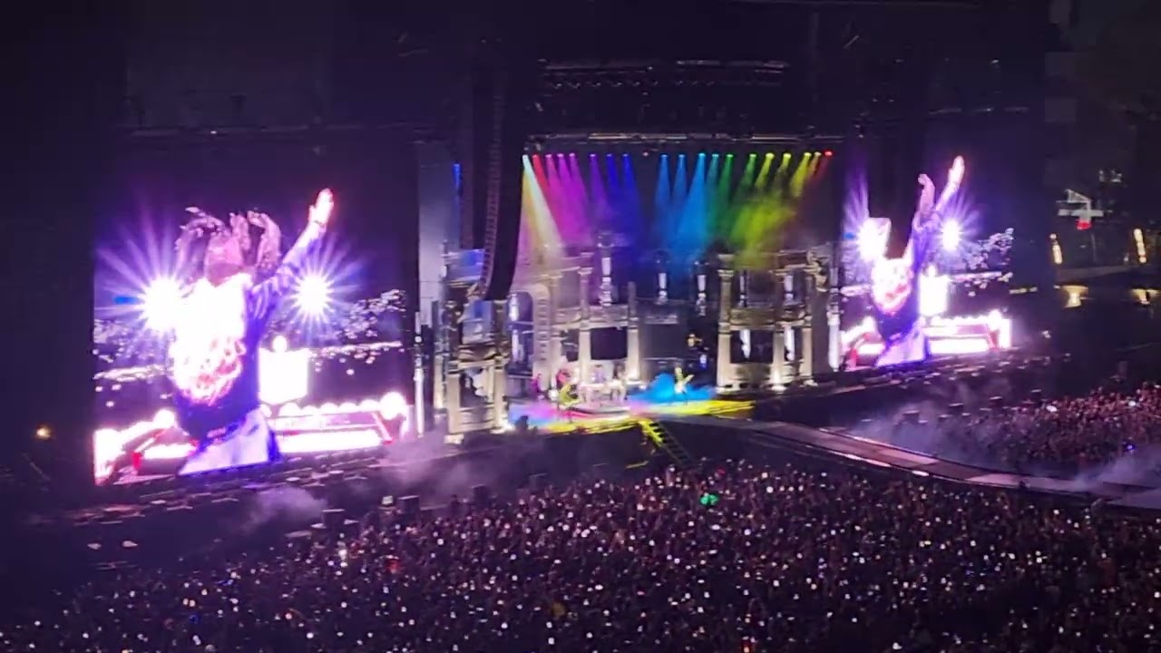 GAGA DIE WITH A SMILE  GNP MÉXICO 