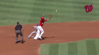 LAD@WSH: Espinosa tries to flip ball with glove