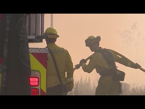 Multiple fires tackled in Sacramento County - YouTube