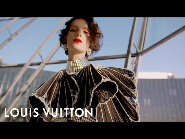 Louis Vuitton Cruise 2022 Show  Nicolas Ghesquière presents his