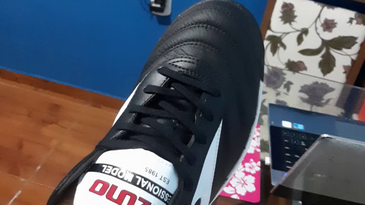 chuteira society mizuno couro