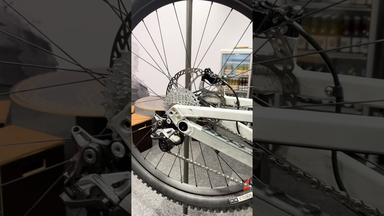 Super Cool RAW ARC8 Prototype @ EUROBIKE 2024! 🧰👀