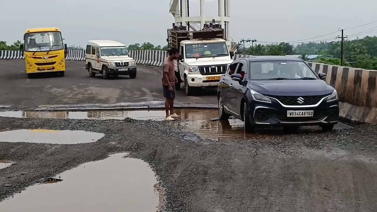 Jajpur-Duburi road extremely poor conditions
