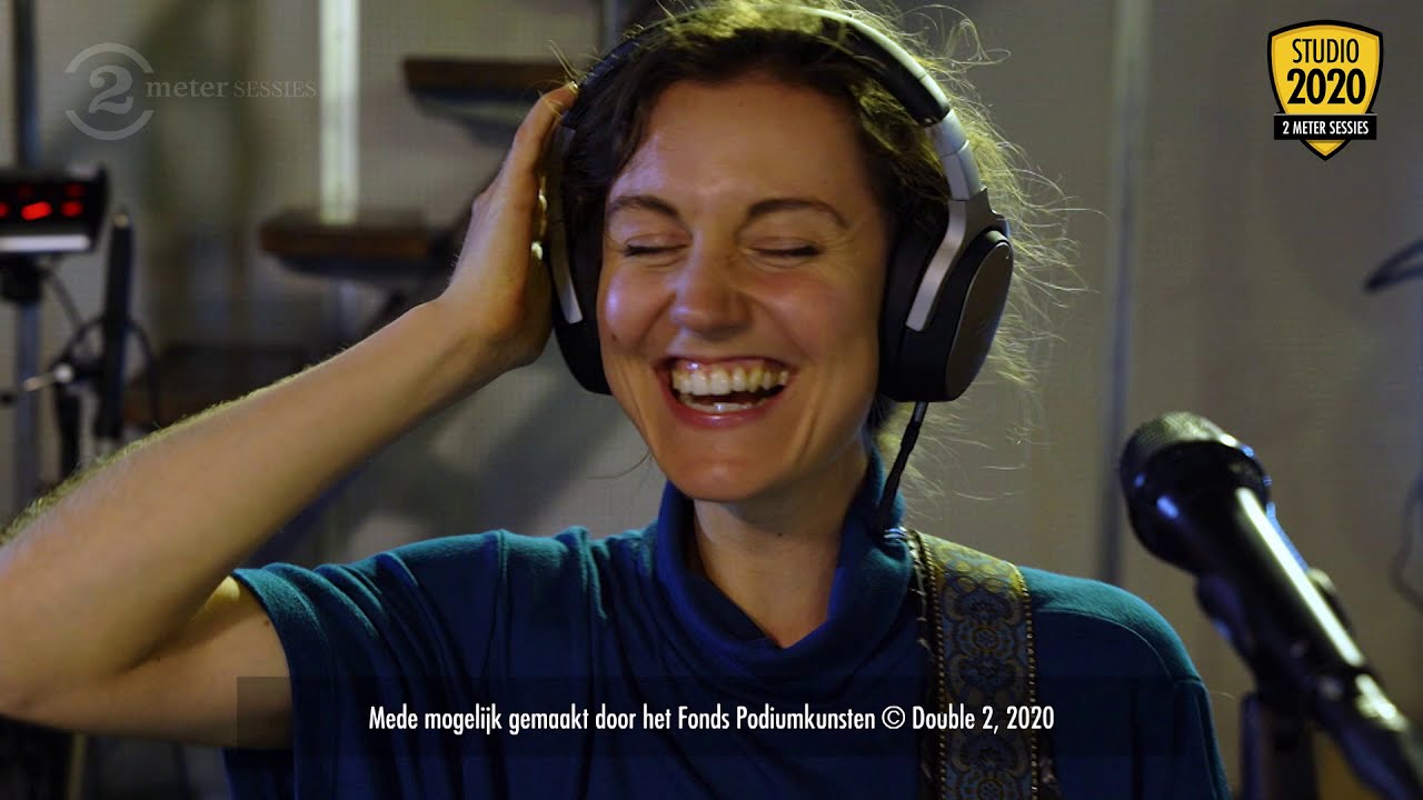 Guarda Someone - Pull It Together (Live on 2 Meter Sessions, 2020) su YouTube Guarda Someone - Pull It Together (Live on 2 Meter Sessions, 2020) su YouTube