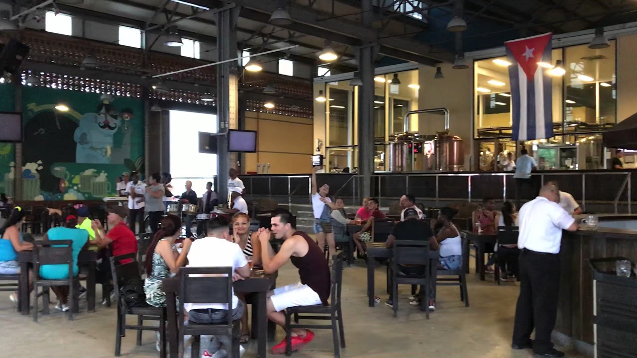 El Antiguo Almacén de la Madera y El Tabaco - YouTube