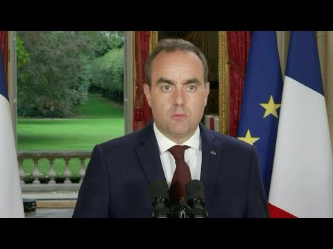 French Prime Minister denies police have orders to confront students | AFP