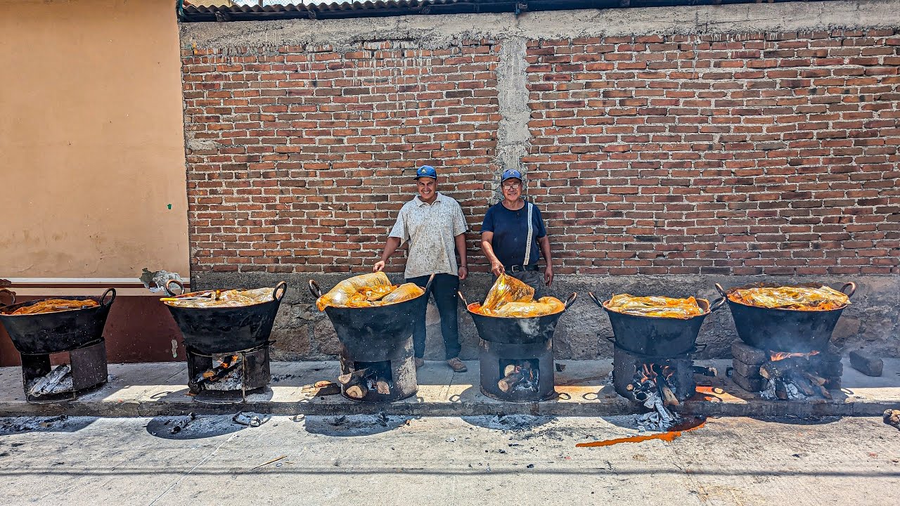 GASTRONOMÍA MICHOACANA... Barbacoa a la PENCA desde cero! en TARIMBARO