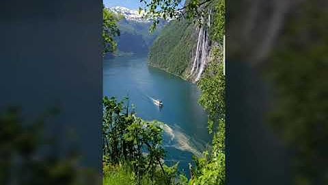 تلاوة عطرة بصوت فضيلة الشيخ عوض محمد عوض