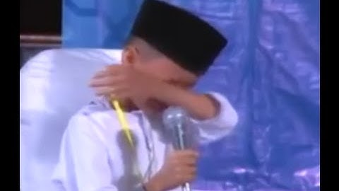 ما الذي أبكاك يا صغيري؟ تلاوة طفل مؤثرة جدا