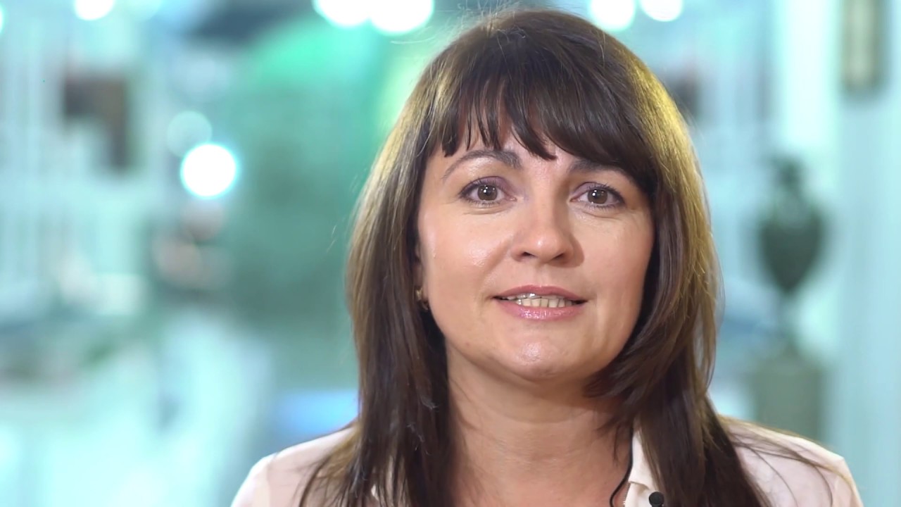 ТЕ САМЫЕ СТИХИ (АРТ-ПРОЕКТ). Анна Галицкая читает стих \"Сто часов ...