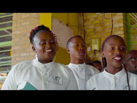 UHORAHO WANTWAYE UMUTIMA (Chorale Angelus Dei ) LIVE PERFORMANCE DURING HOLY MASS!