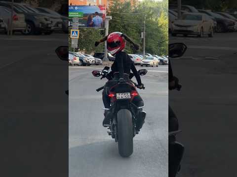 садись-прокачу😁 #мотоТаня who wants a ride? #motoTanya moto girl bike girl ride chica motorista