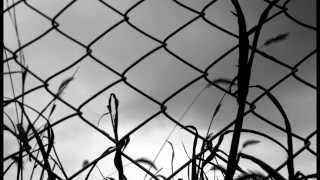 Famous BLUEHOUR - アイ アム ゼロ (I Am Zero) Profile