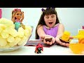 Распаковка сюрпризов с Куклой Челси - Подарок внутри! Видео про игрушки - яйца киндер сюрприз