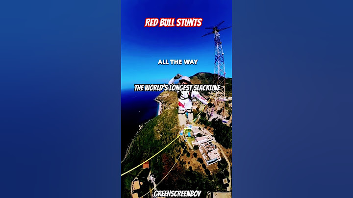 He walked in the world's longest Slackline#🤯🤯🤯🤯🤯🤯 #Redbull#stunts #GREENSCREENBOY🟩🟩