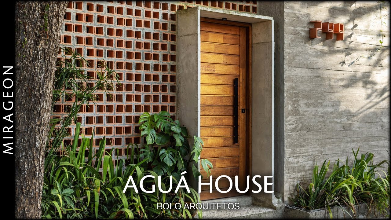 Concrete Design Embracing Nature | Aguá House