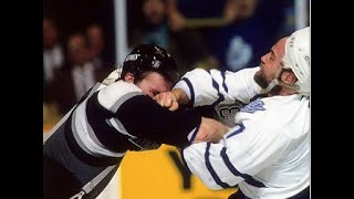 Throwback: McSorley lays out Gilmour; Clark comes to his rescue