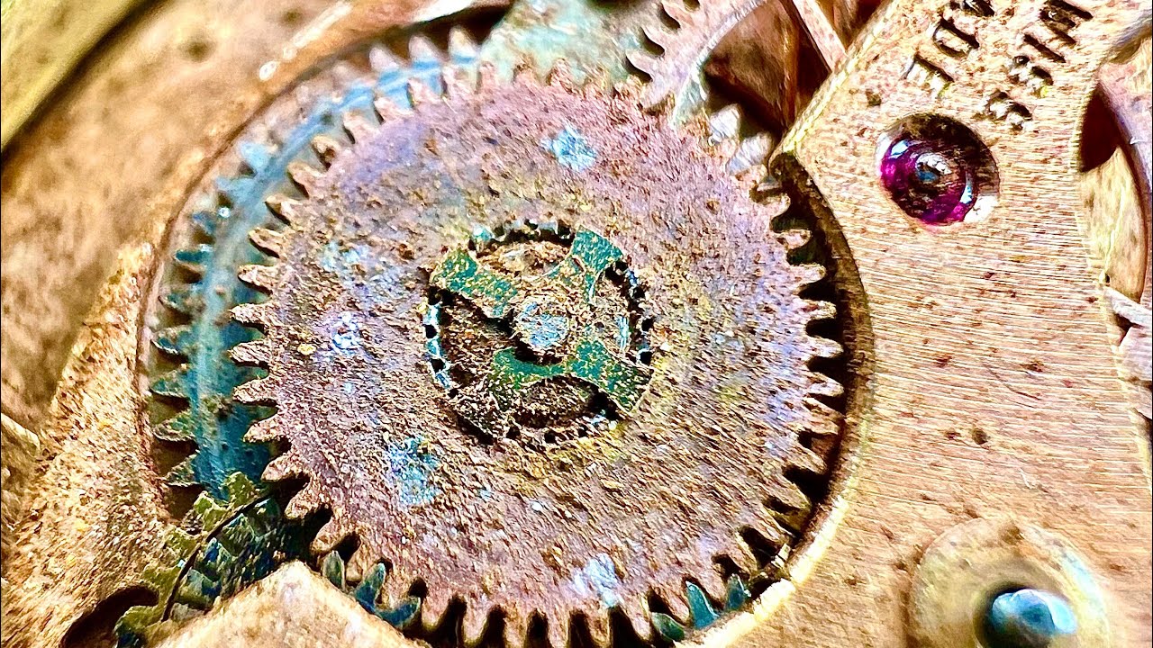 NOBODY WOULD TOUCH THIS RUST BUCKET TUDOR FROM ROLEX - 390 restoration