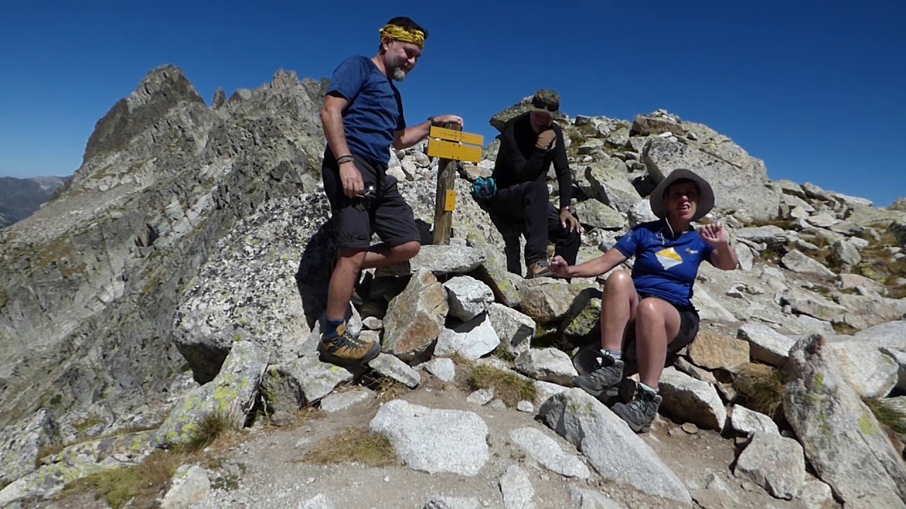 3000 Ibones ( Trekking Pirineos 2020) - YouTube